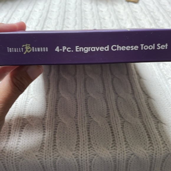 New Totally Bamboo 4 pc Engraved Cheese Tool Set Stainless blades Bamboo handles - Picture 11 of 13